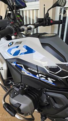BMW R 1300 GS PLUS BMW R 1300 GS PLUS